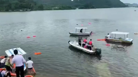 贵州安顺坠湖奇遇与小巷中的隐藏美食天堂