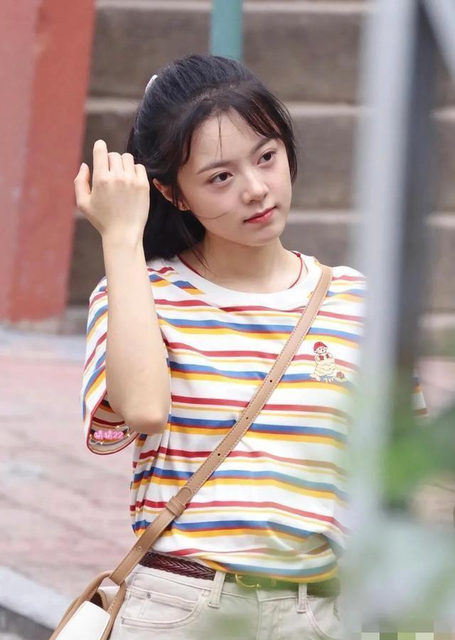张凌赫最新古装亮相，古装下的温馨日常曝光