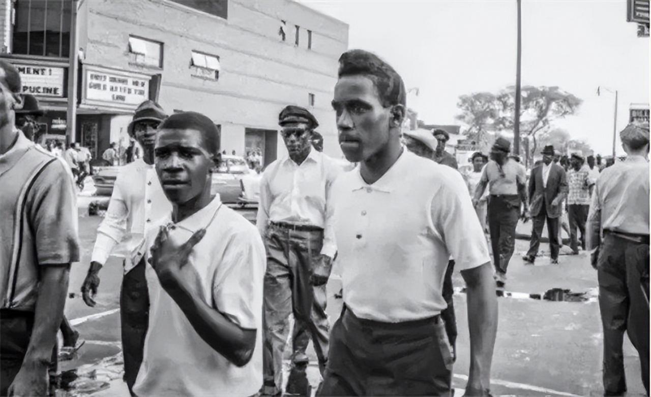 UFC桑托斯最新消息揭秘，关注与获取信息的步骤指南