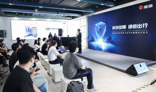 最新电池科技引领能源变革,开启时代新篇章