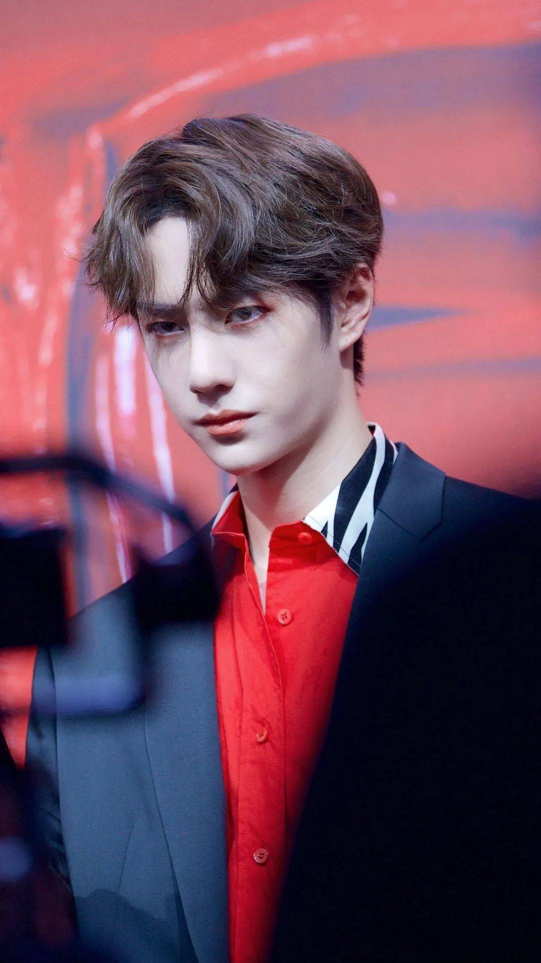 王鹤棣高清壁纸，粉丝心中的璀璨星辰最新更新