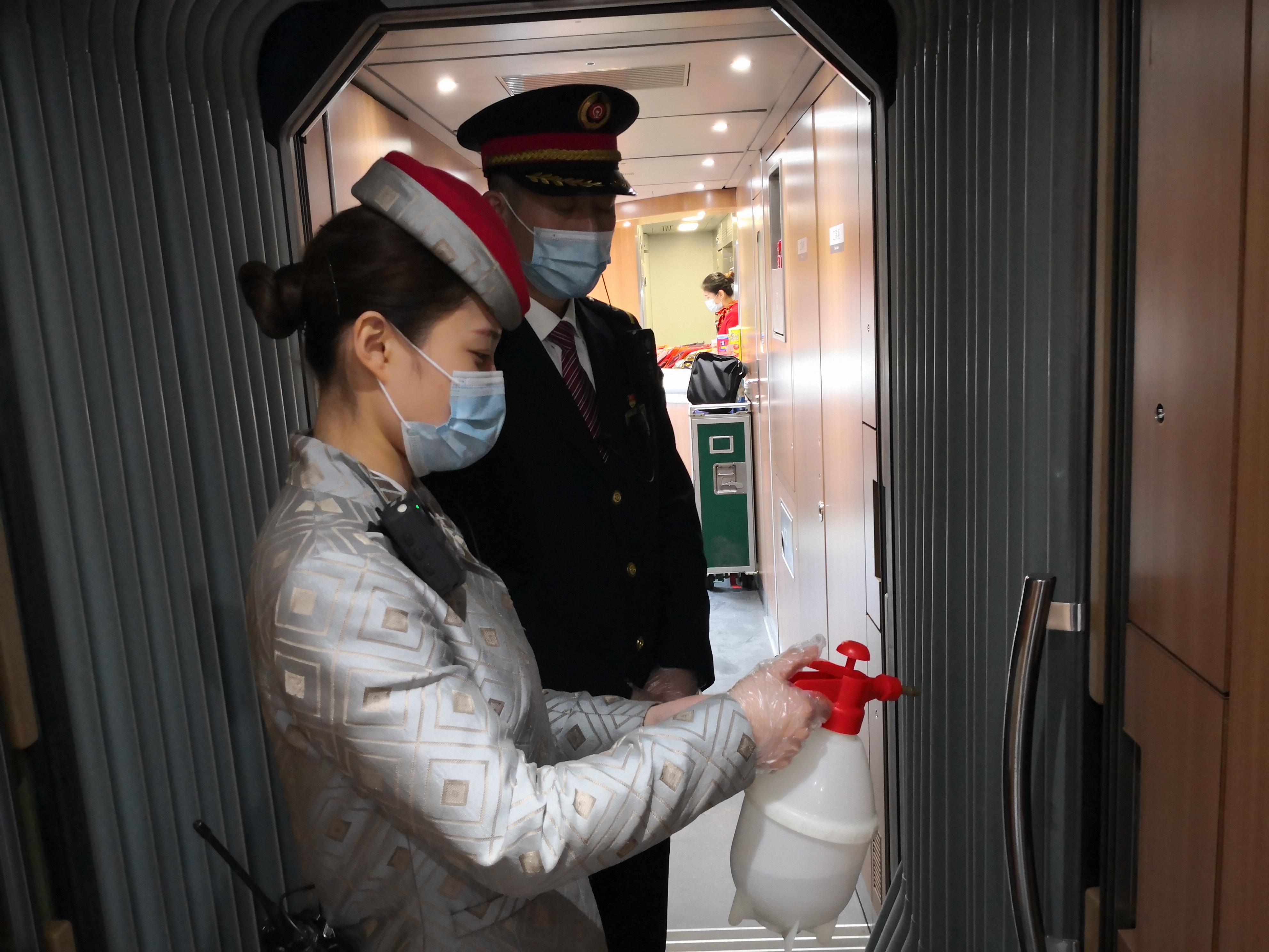 青岛最新疫情从哪里来的,青岛最新疫情从哪里来?探秘小巷中的神秘小店!