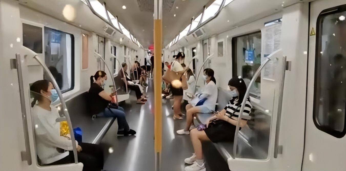 武汉地铁最新进展,奇遇与陪伴的温暖时刻