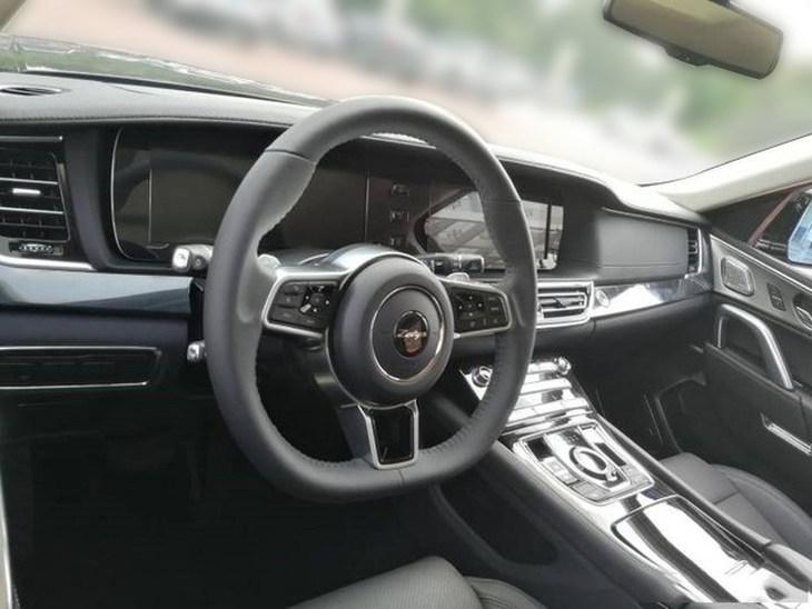 众泰t900最新图片,众泰T900最新图片,外观与内涵的探讨