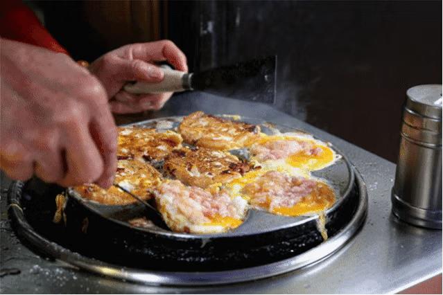 手机充电器最新版,小巷中的魅力小店探索记