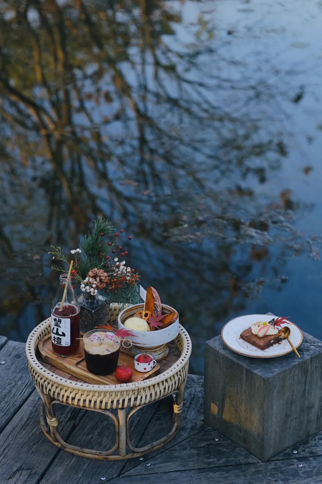 手机充电器最新版,小巷中的魅力小店探索记