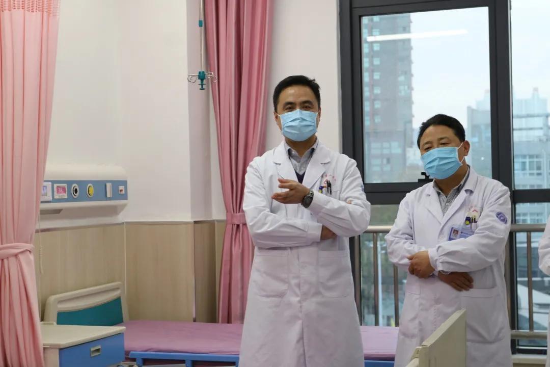 新冠阳性最新动态,全球观点碰撞与个人立场的影响