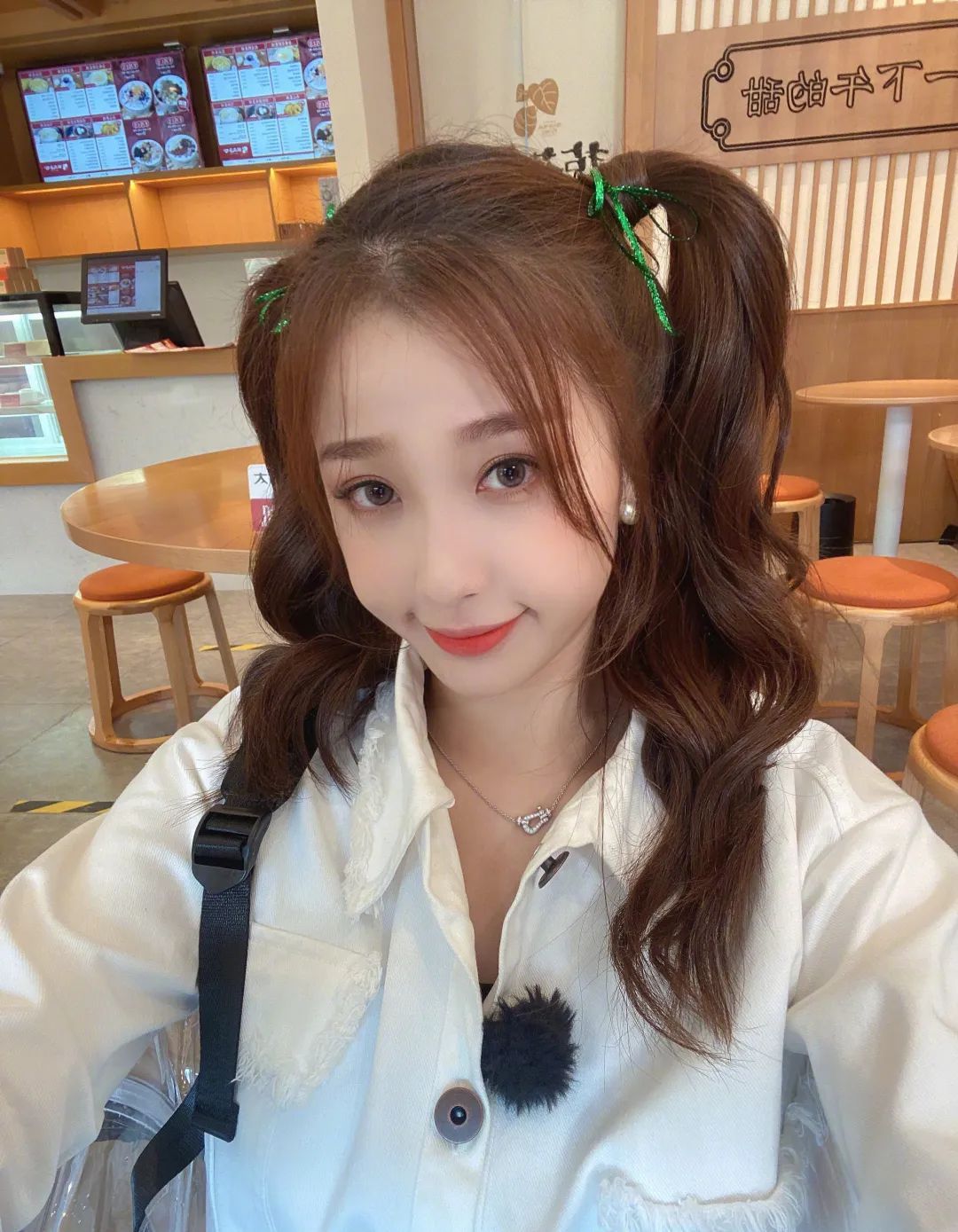 赵小棠最新造型,时尚先锋,时代印记的展现