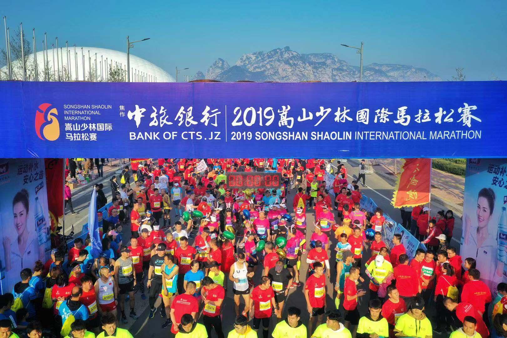 AJ最新款配色,篮球友情之旅的缤纷启程