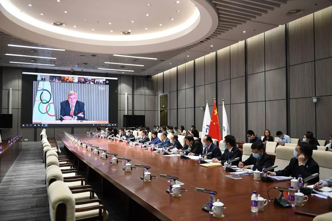 最新境外实时疫情及科技产品介绍概览