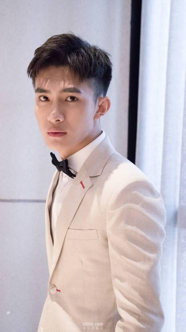 赖冠霖青岛最新动态,力量蜕变与学习魅力展现