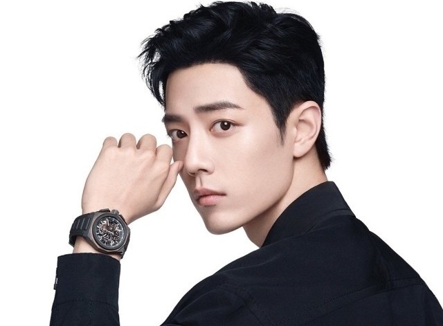 肖战最新代言品牌与城市的温馨日常