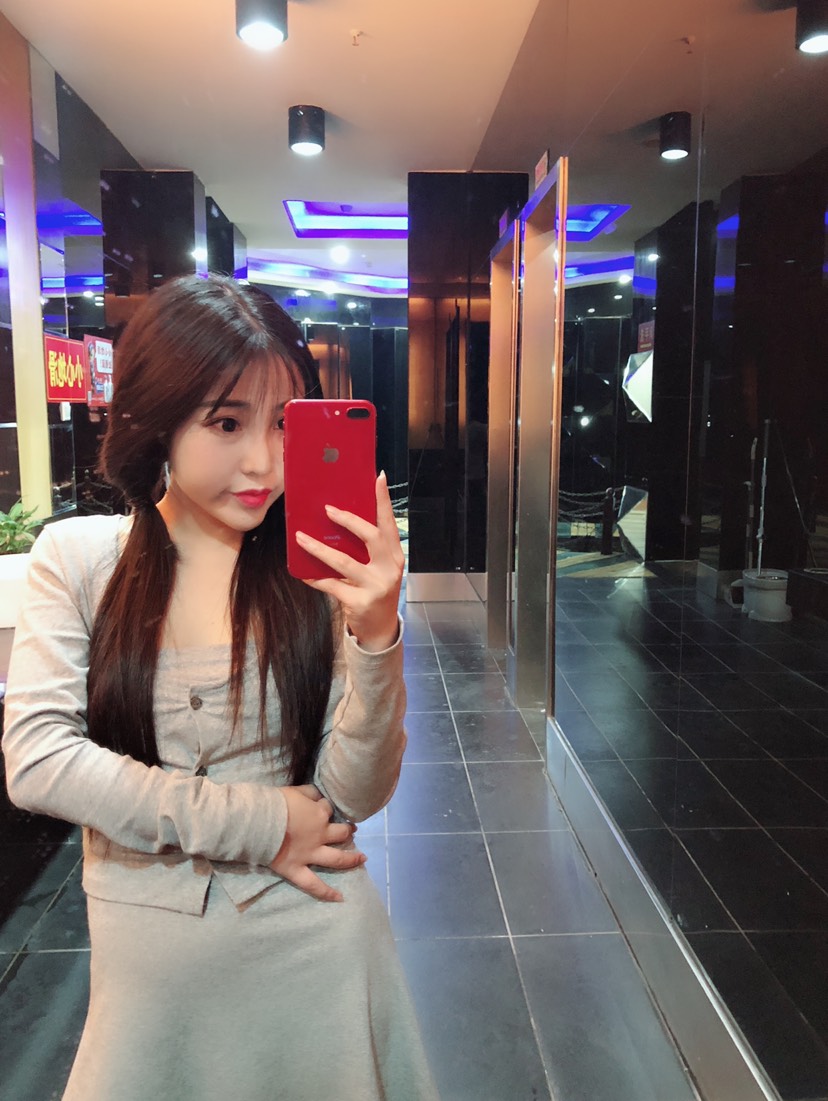 美娜最新照片亮相,科技与生活完美融合的高科技产品体验展示