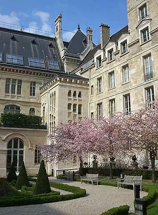 最新德语英语对比语法,双语之旅的跨越界限与自信闪耀之路