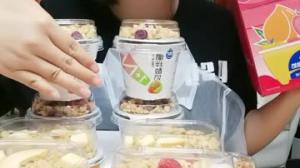 炜琳最新吃播,美食之旅的闪耀之星现场