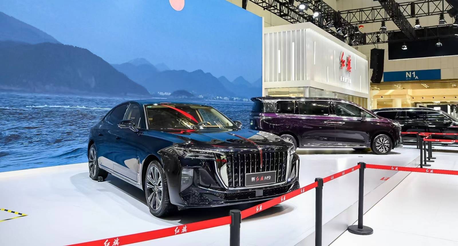 红旗最新款油车,驶向未来的自信与成就,展现品牌力量