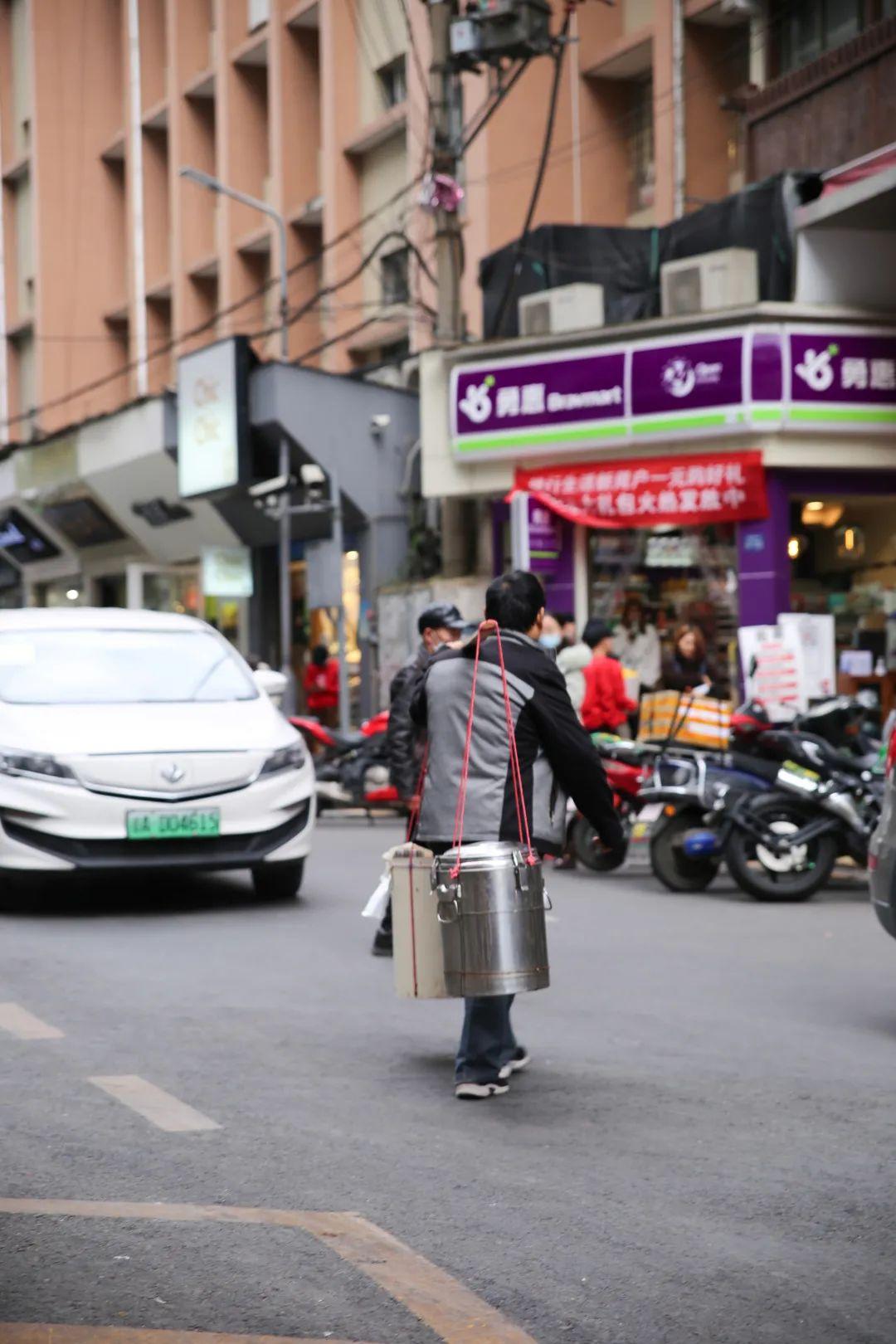 华为最新发售手机探索科技魅力,小巷中的隐藏宝藏