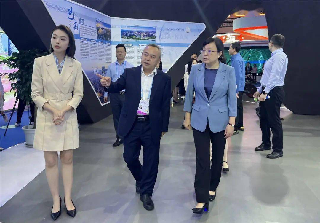 重庆张国青,科技革新先锋,引领智能生活新纪元