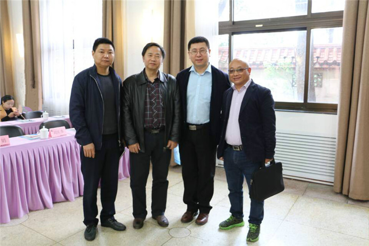 泰州张龙根的最新动态,力量蜕变与学习魅力展现